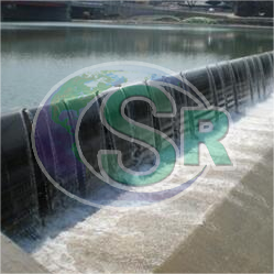 Piepūšamais slīpuma aizsprosts ar rezervētu spuru